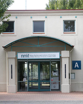 Cổng trường đại học Nelson Marlborough Institute of Technology